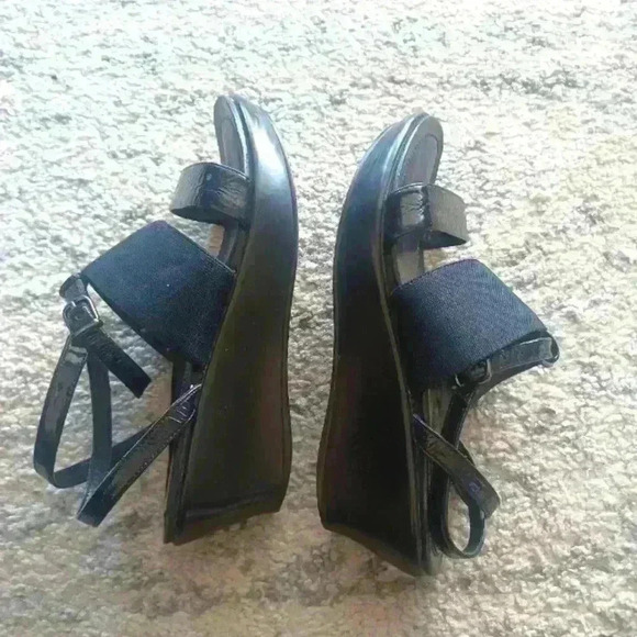 Dansko Womens Black Strappy Wedge Sandals 39 - Picture 9 of 16